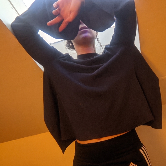 Backless Bell Sleeve Tie-Back Long Sleeve Tee, m - Picture 7 of 8